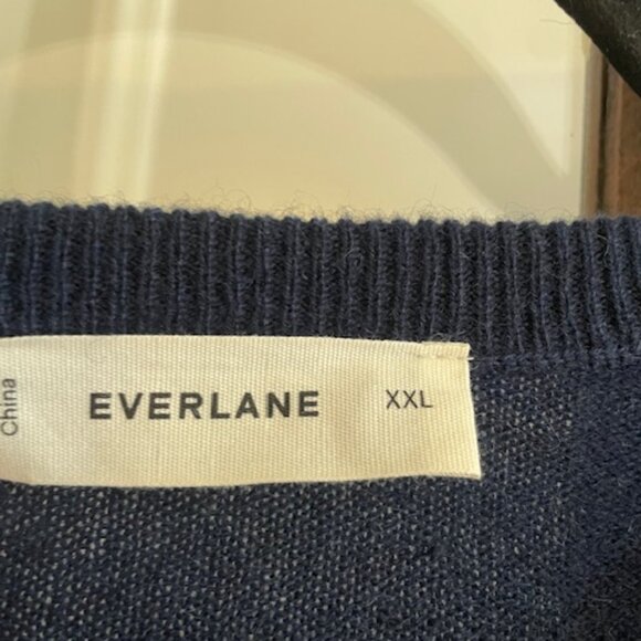 Everlane Cropped Cashmere Cardigan in Navy Blue, Size XXL - Picture 3 of 7